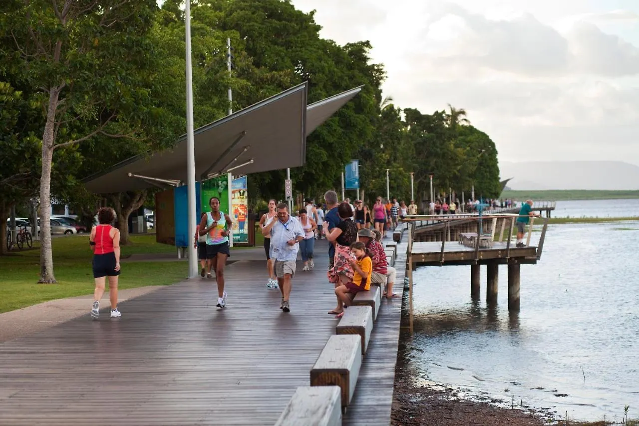 Cairns Ocean View Apartment 0*,